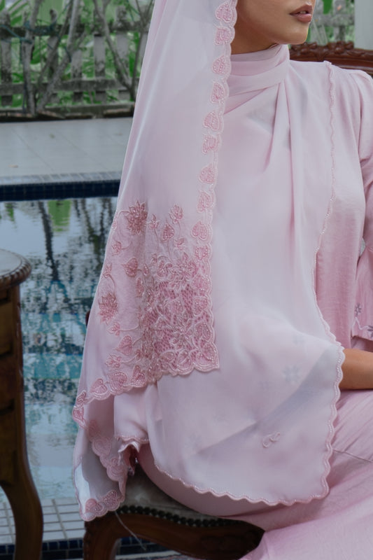 Saḥarā Kerawang Shawl - Light Pink