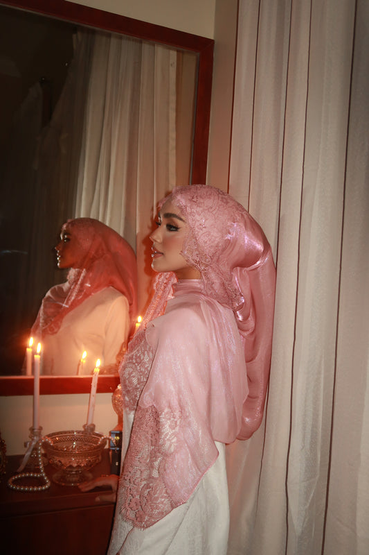 Diamond Lace Shawl - Rosé