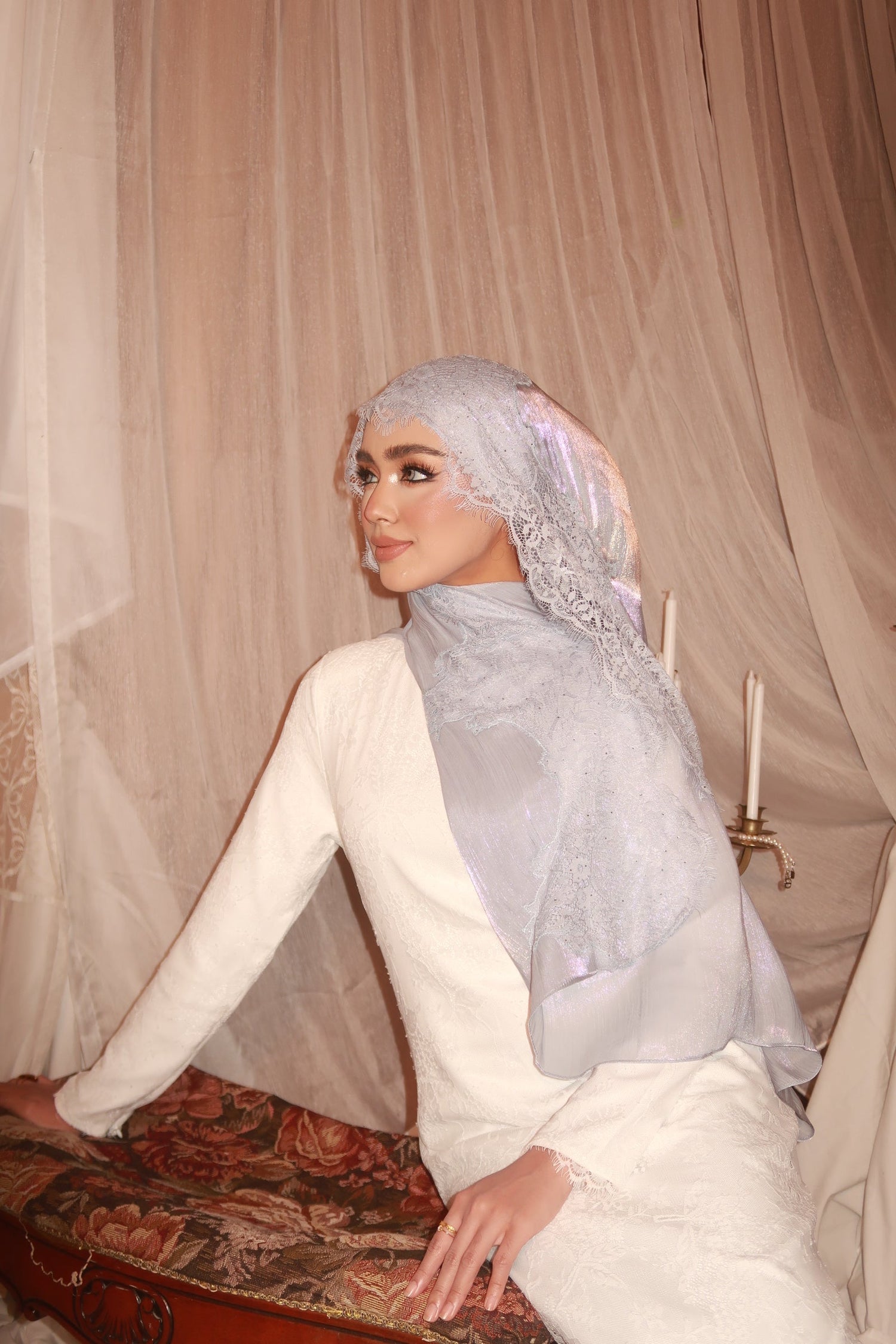 Saḥarā Diamond Lace