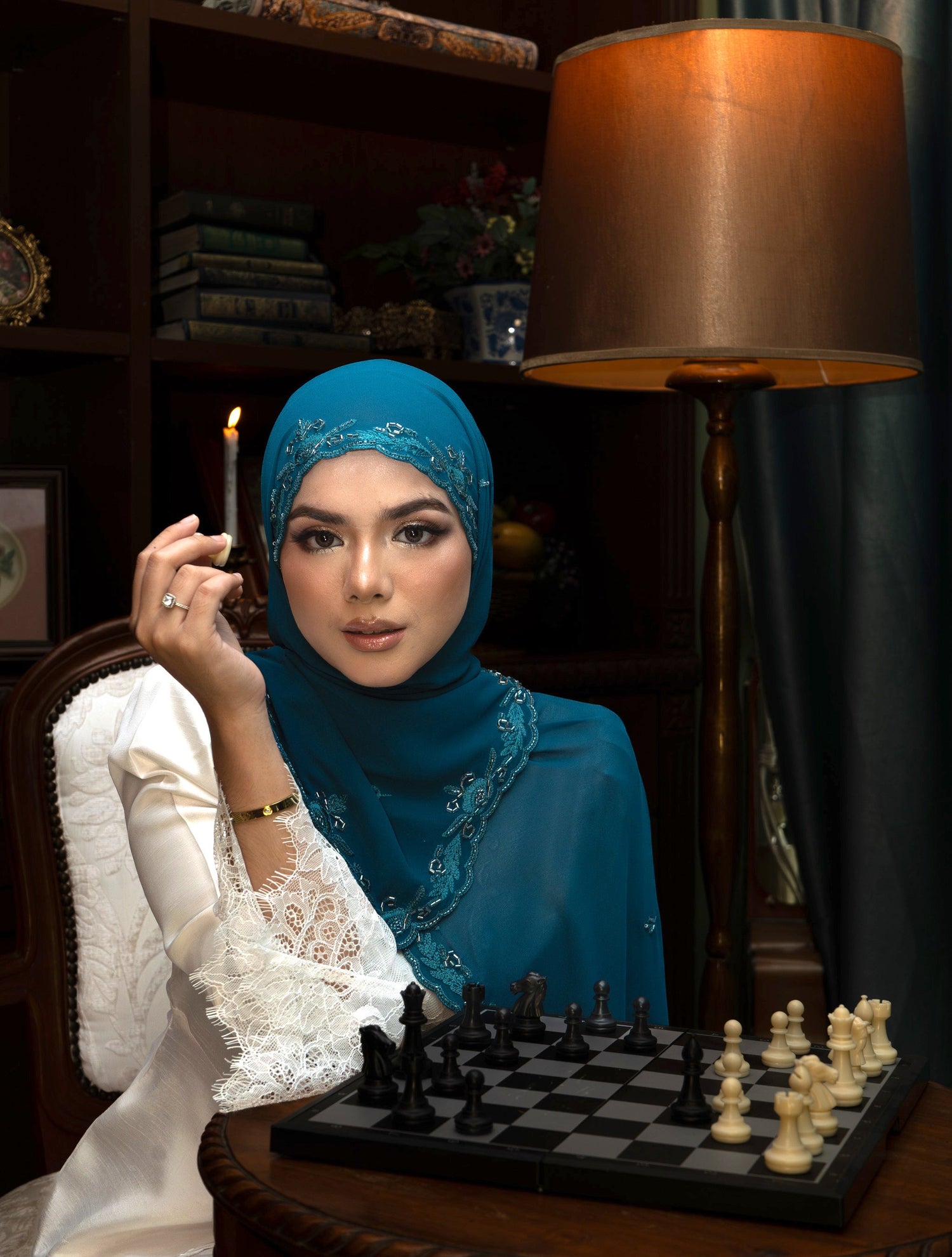 Saḥarā Beaded Shawl