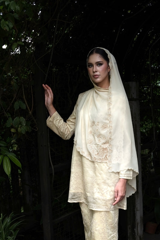 Saḥarā Kerawang Shawl - Ivory