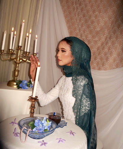 (Minor Defect) Diamond Lace