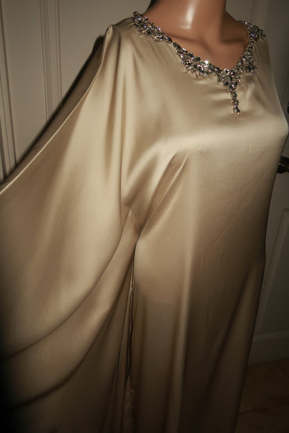 Saḥarā Beaded Kaftan - Light Olive