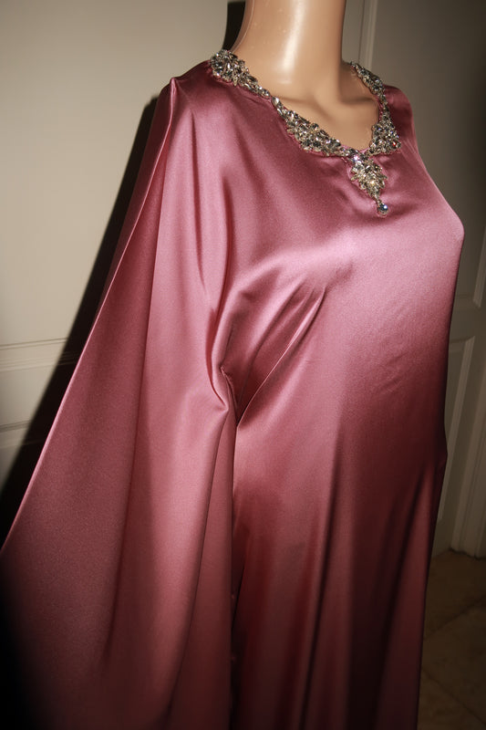 Saḥarā Beaded Kaftan - Wine Purple