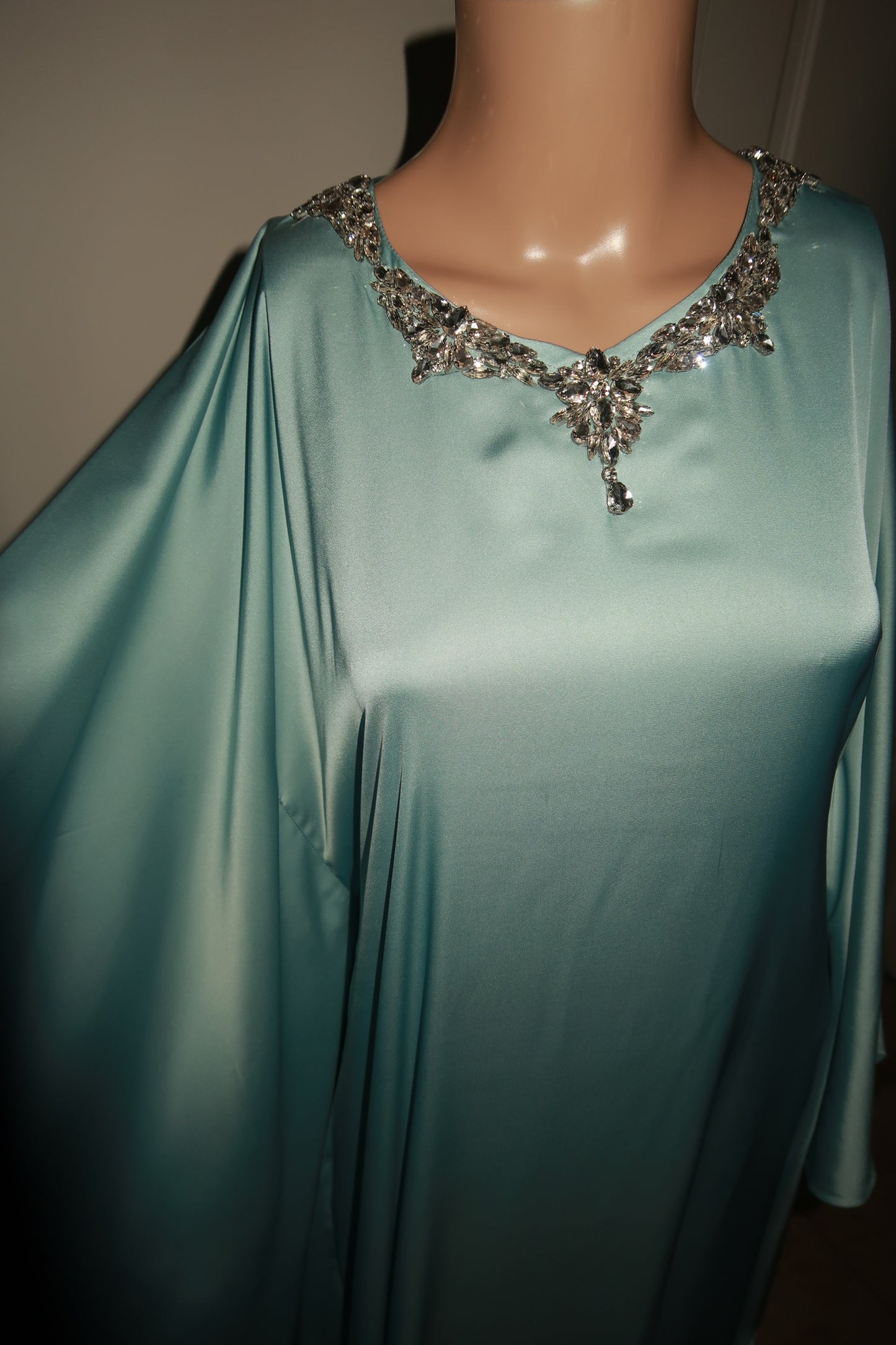 Saḥarā Beaded Kaftan - Tiffany Blue