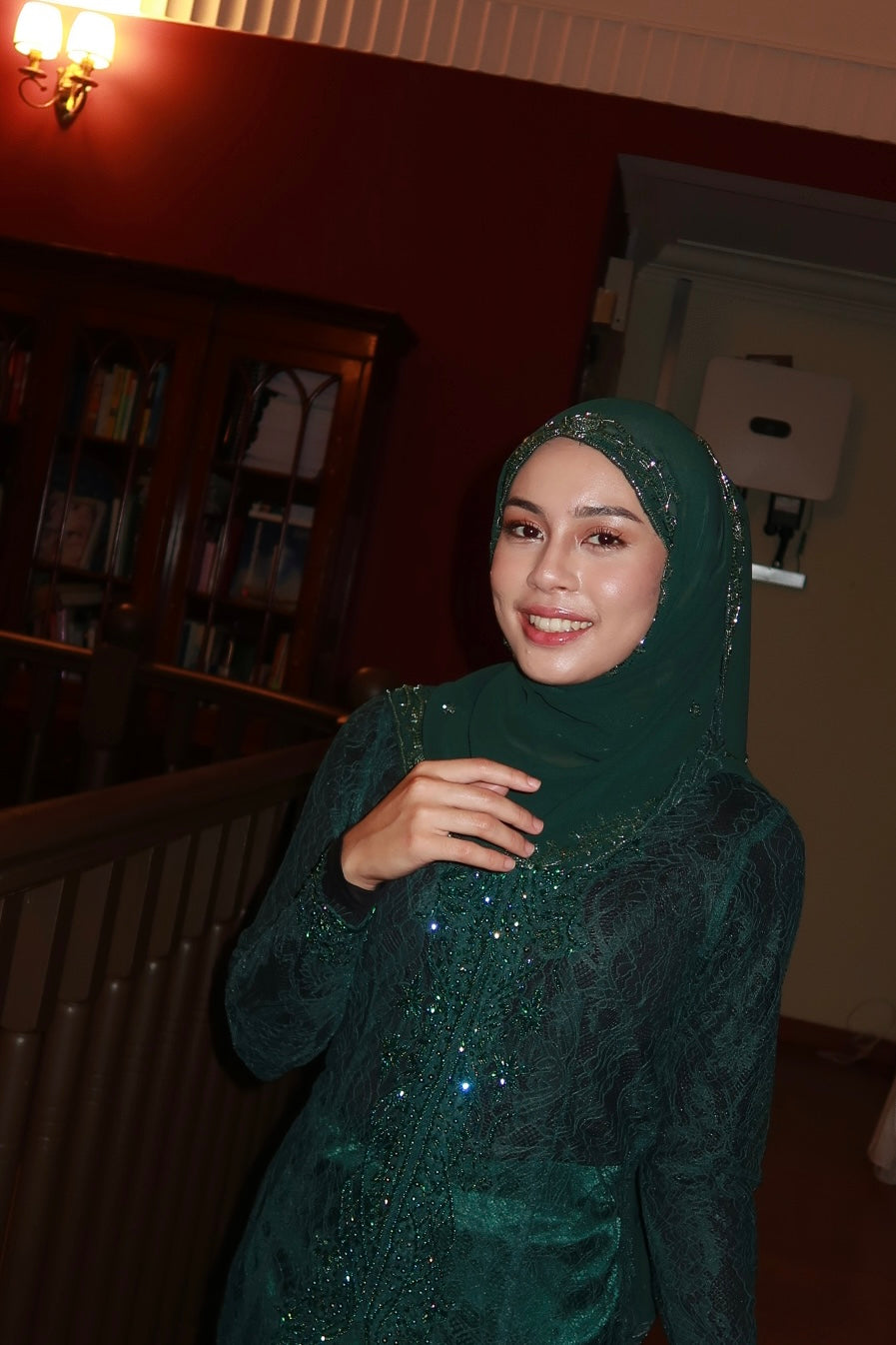 Saharā Beaded Shawl