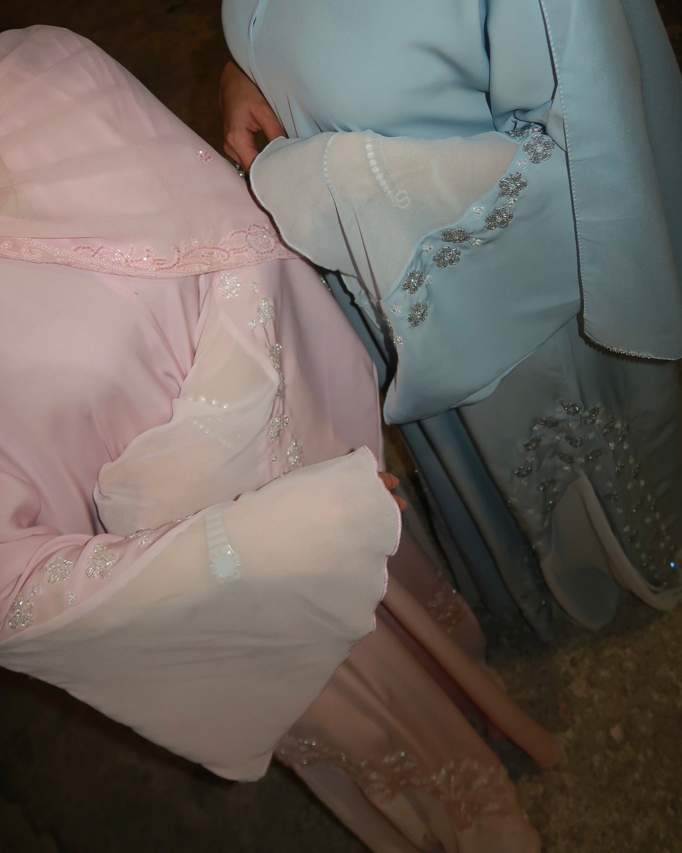 (Minor Defect) Saḥarā Beaded Abaya