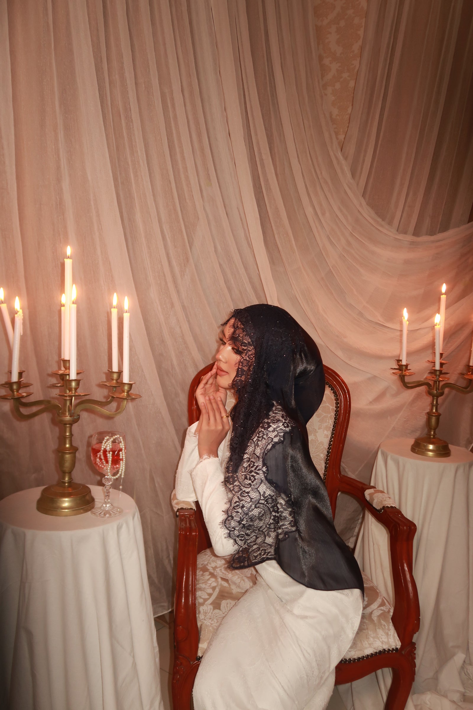 Saḥarā Diamond Lace
